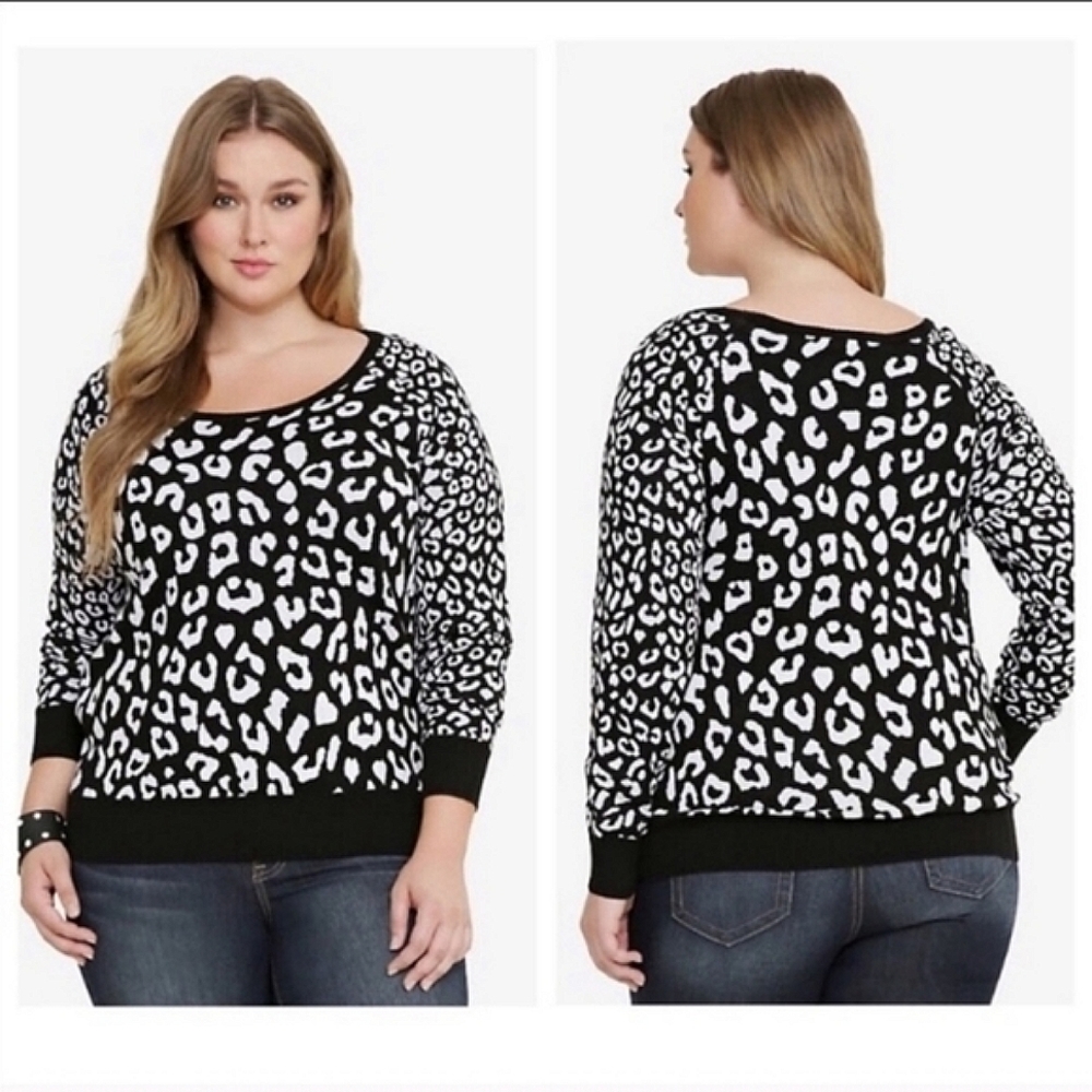 🎉4xHP🎉 Torrid Black & White Leopard Sweater, 4X 🐆